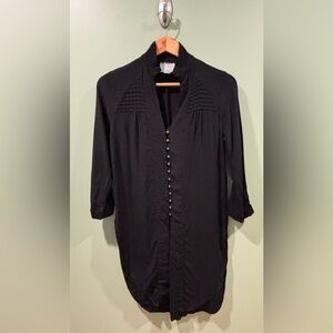 Maeve Black 3/4 Sleeve Pleated Long Blouse with buttons